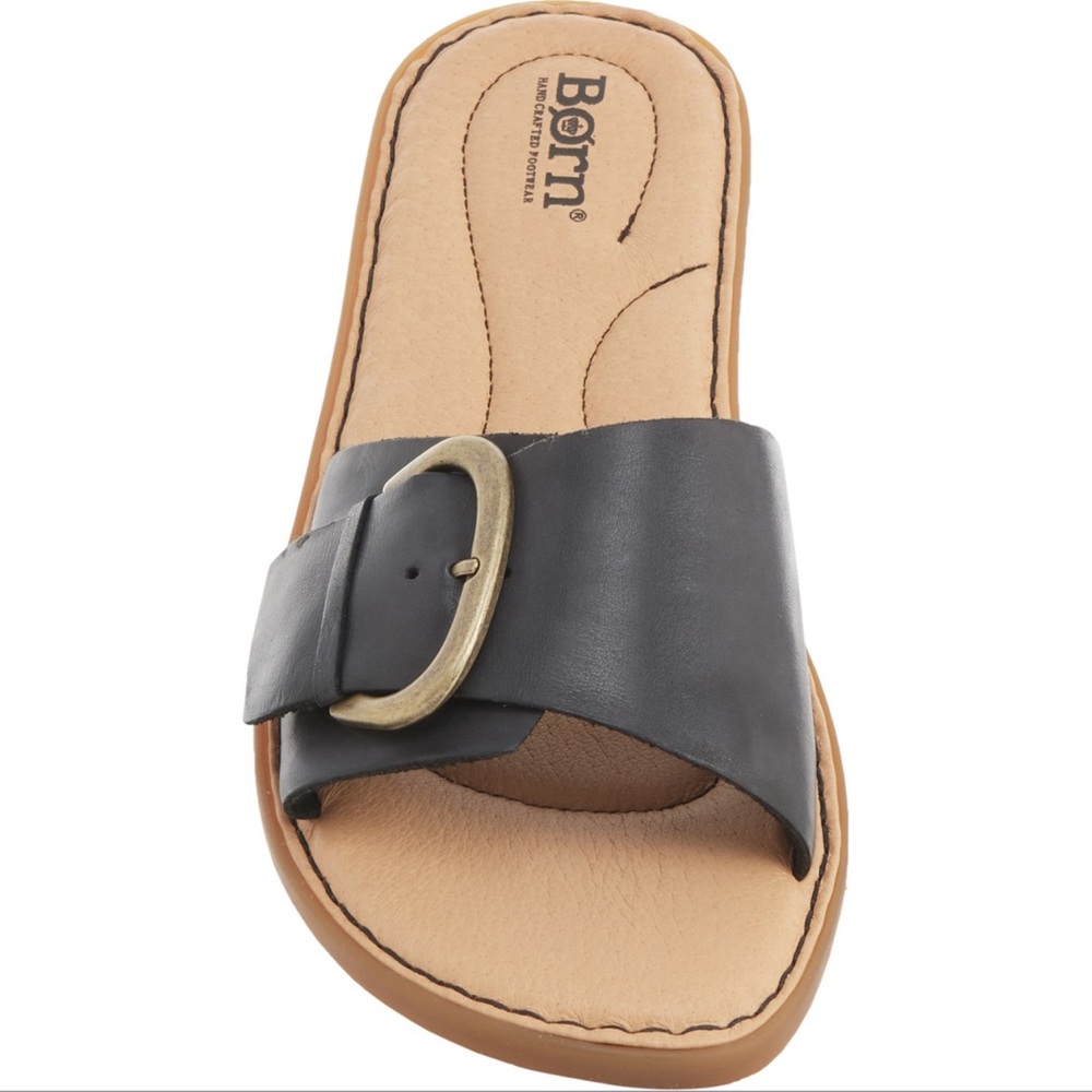 🎉LAST PIECE🎉Born Miarra Big Buckle Slide Sandals - Leather - Picture 7 of 11